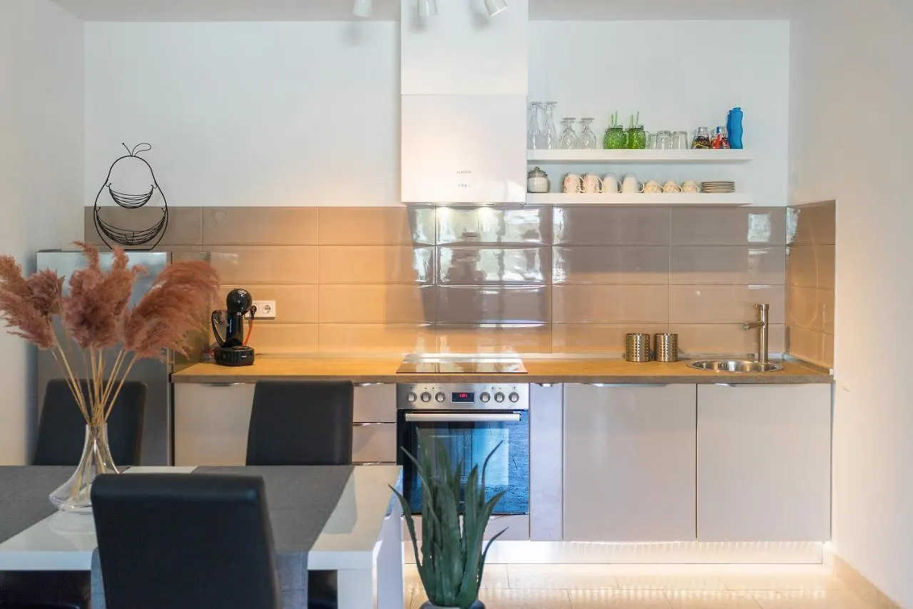 Apartment Niko Medulin Croatia