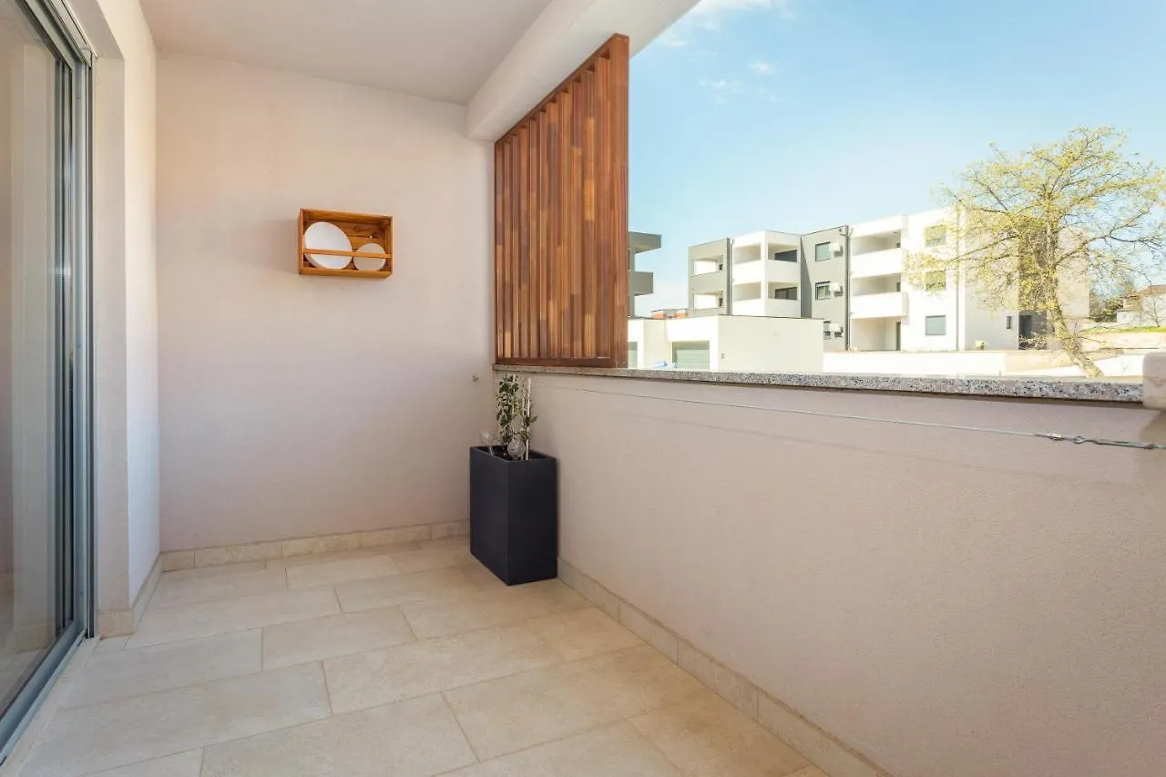 Apartment Niko Medulin 0*,